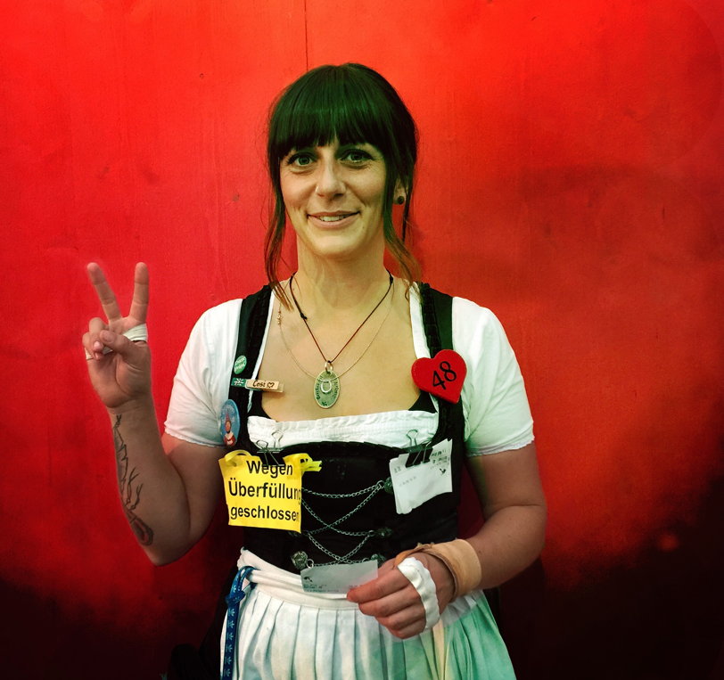 Cosima Wild - Kellnerin